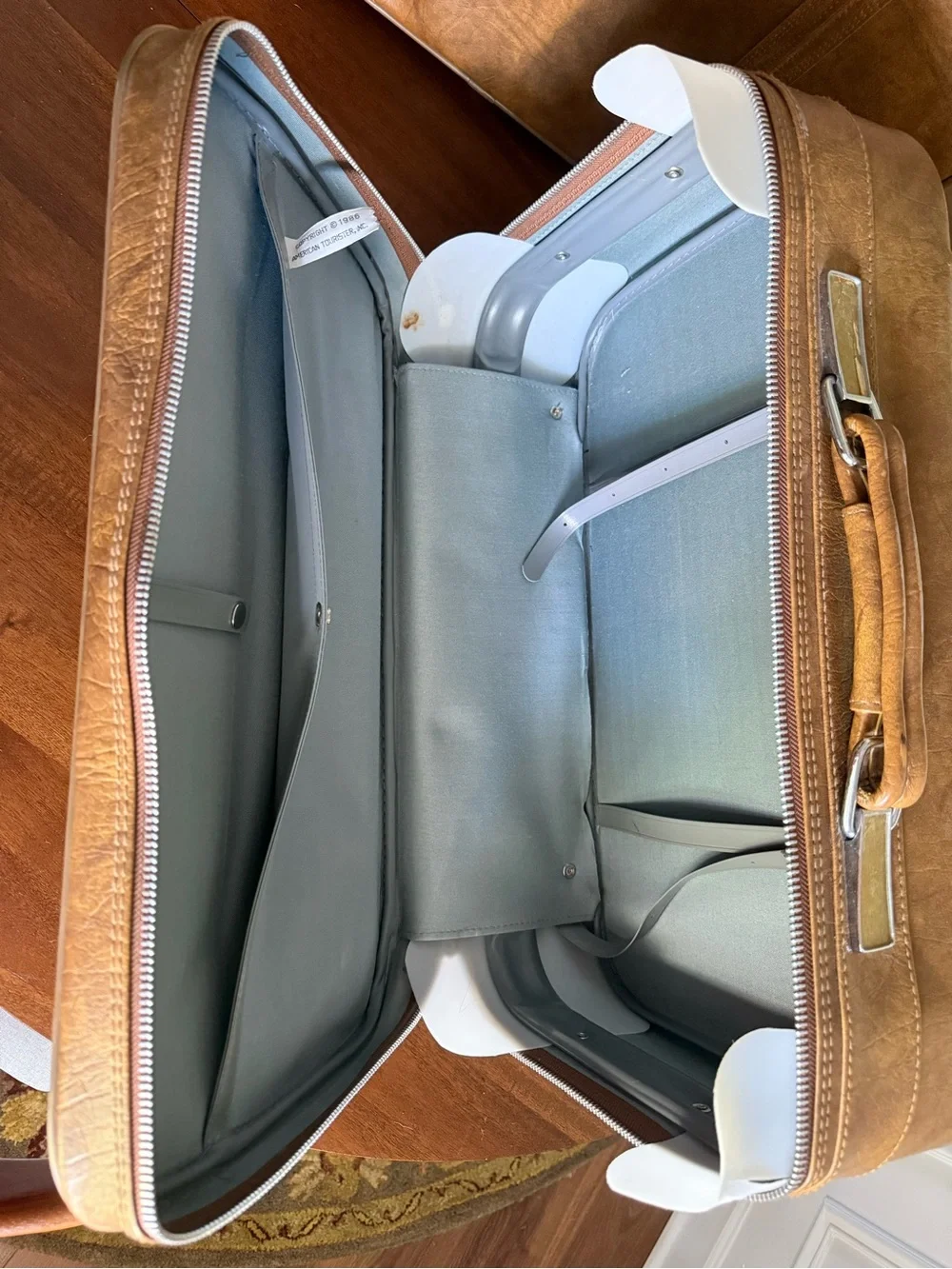 Vintage 1986 American Tourister Retro 2-Piece Brown Luggage Set With Keys